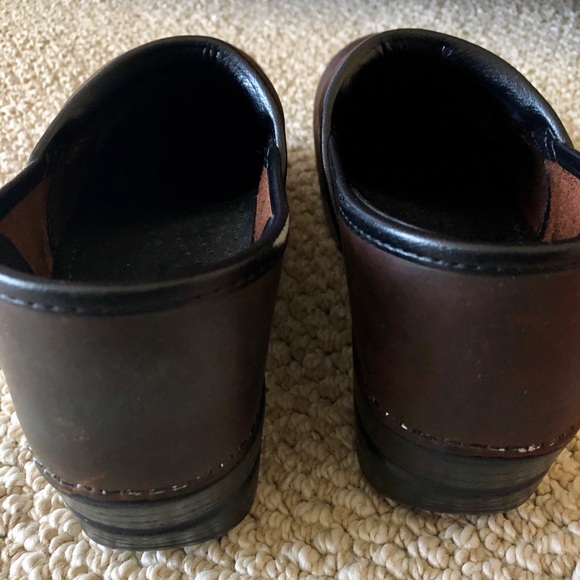 Dansko clogs size 40 (women’s 9.5-10) - Picture 4 of 6